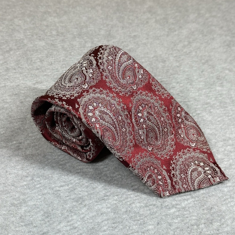 Vintage Christian Dior Cravates Mens Tie Burgundy Paisley Polyester 80s 54x3.8